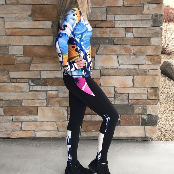 Base Layer Set - Picture 6 of 10